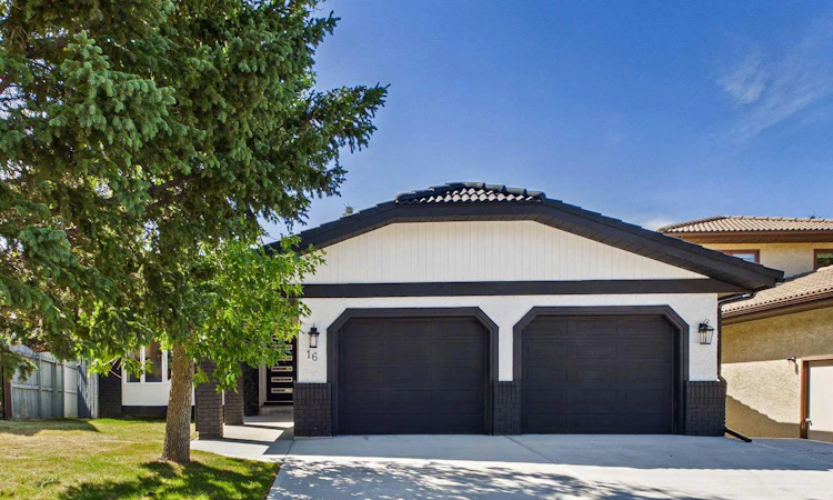 16 Edcath Mews NW