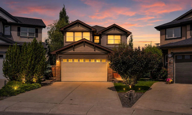 212 Everbrook Way SW