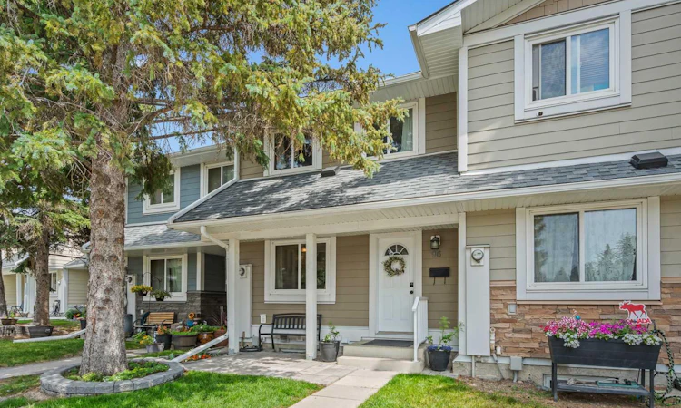 96 Georgian Villas NE