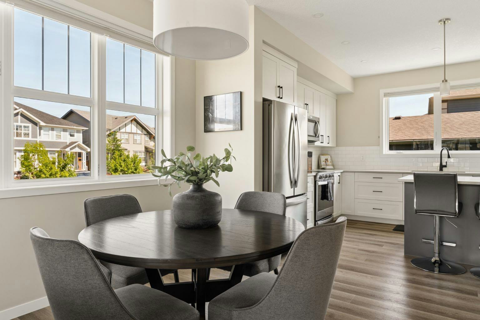40 Magnolia Parade SE, Calgary, AB, T3M 3E5