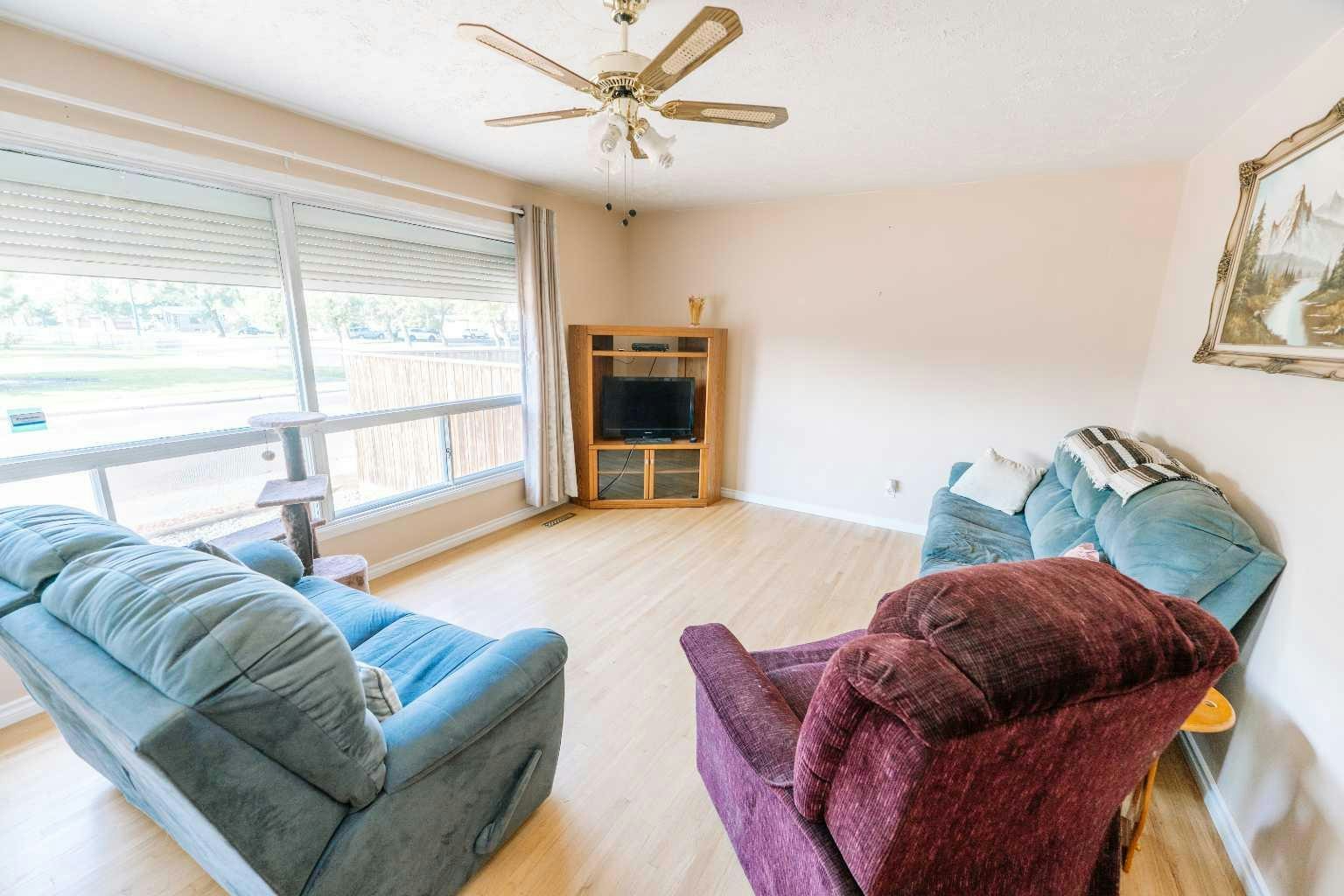 2305 7 Avenue N, Lethbridge, AB, T1H 0Z2 - 7