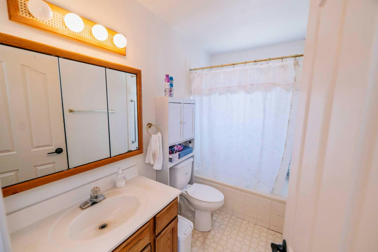 2305 7 Avenue N, Lethbridge, AB, T1H 0Z2 - 15