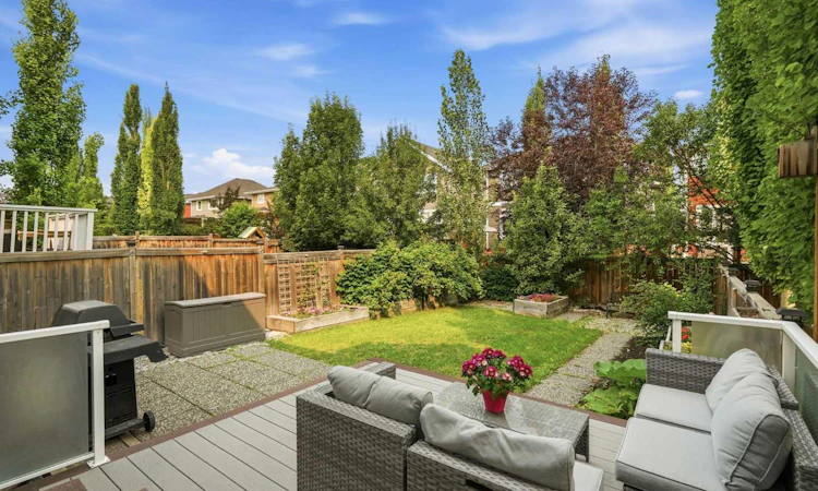 14 River Heights Crescent