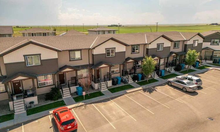 5-1180 Keystone Road W