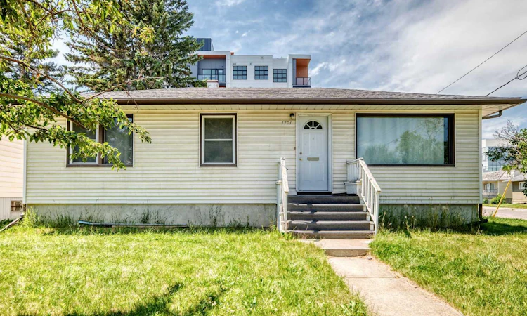 1701 32 Street SW