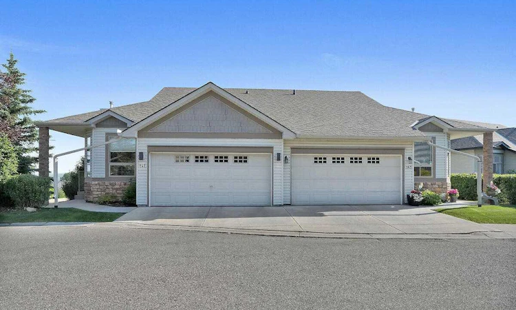147 Springbank Villas SW