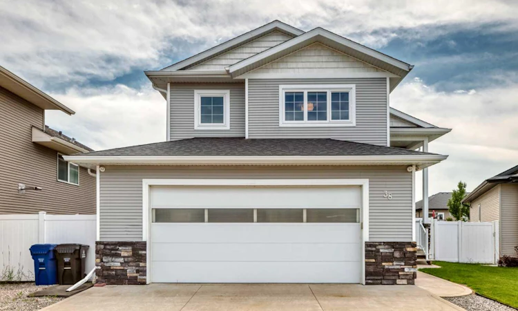 38 Cambridge Close