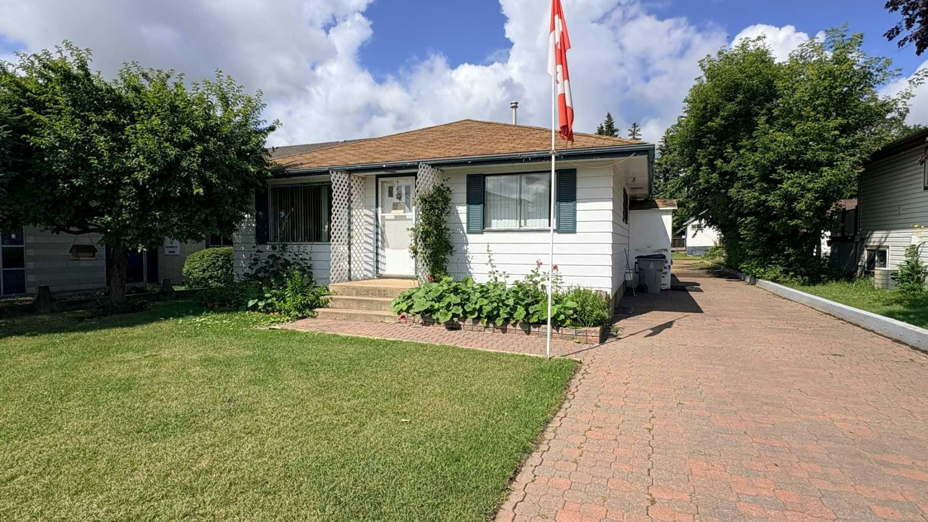 718 10 Street, Wainwright, AB, T9W 1E2