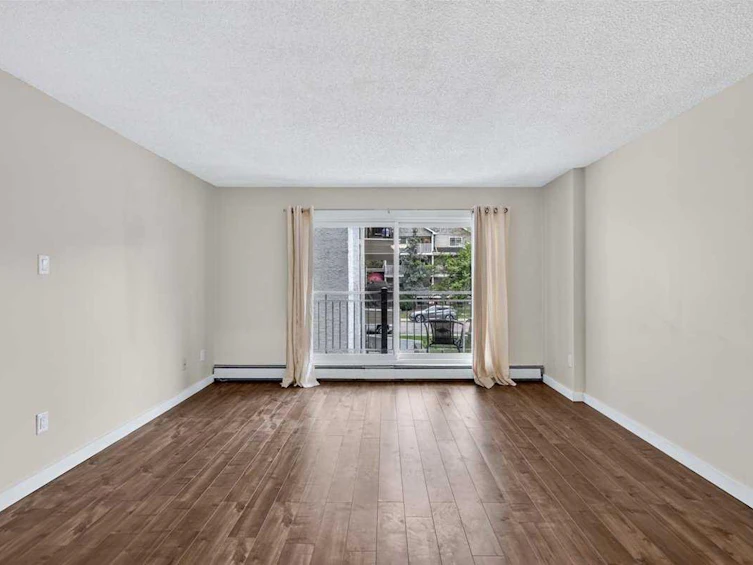 214-723 57 Avenue SW, Calgary, AB, T2V 4Z3 - 6