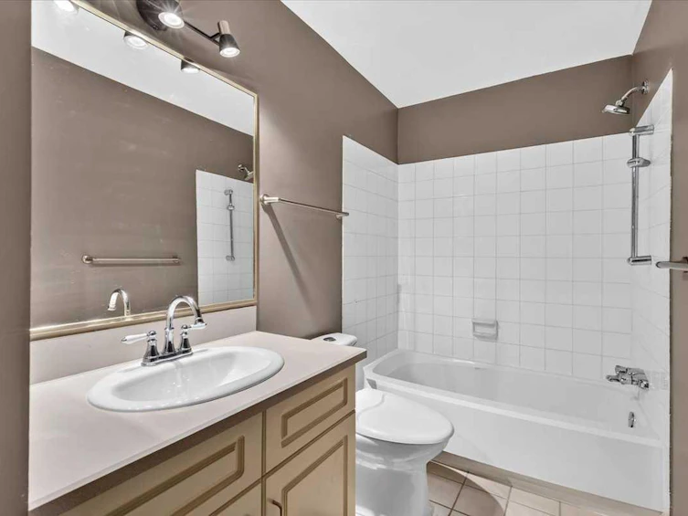 214-723 57 Avenue SW, Calgary, AB, T2V 4Z3 - 32