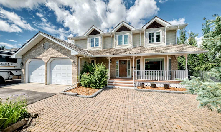 777 East Lakeview Road