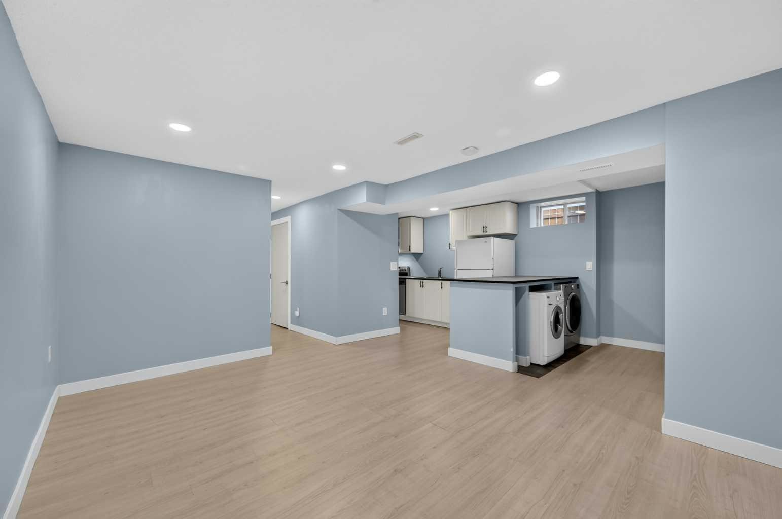 218 Bermuda Drive NW, Calgary, AB, T3K 2A9 - 28