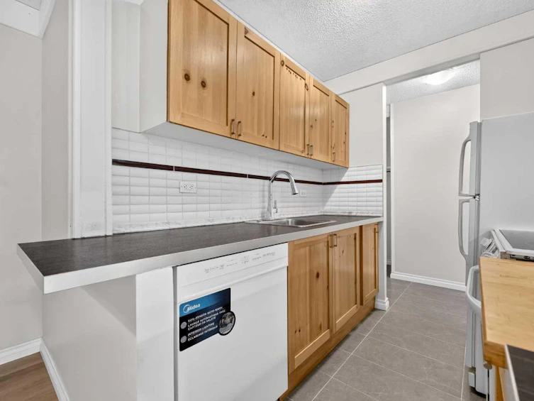 103-903 19 Avenue SW, Calgary, AB, T2T 0H8 - 10