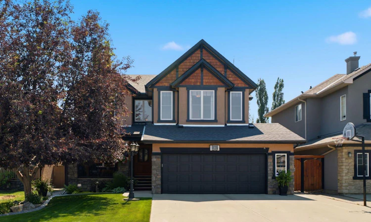 31 Chapala Close SE