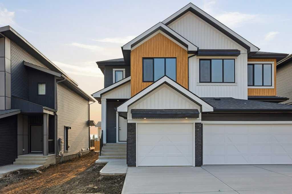 30 Heritage Heath, Cochrane, AB, T4C 3K8