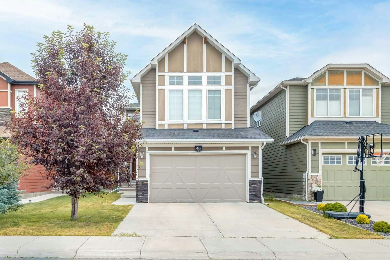 40 Westmore Place SW, Calgary, AB, T3H 0Z2