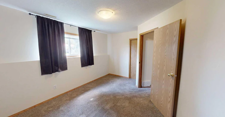 B-9318 106 Avenue, Grande Prairie, AB, T8V 1H7 - 11