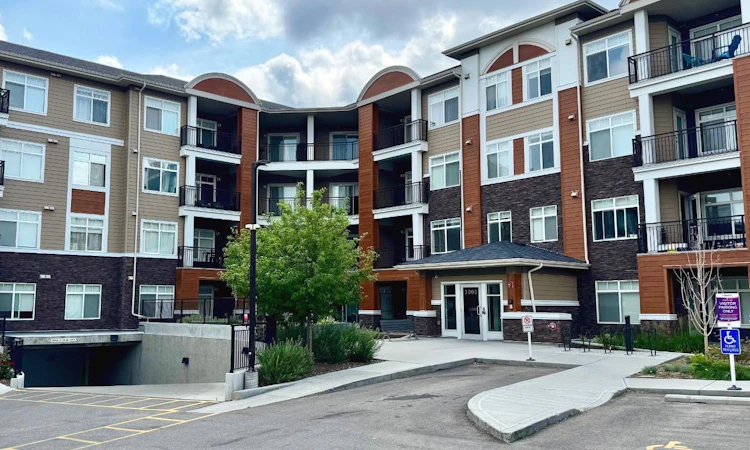 3318-3727 Sage Hill Drive NW