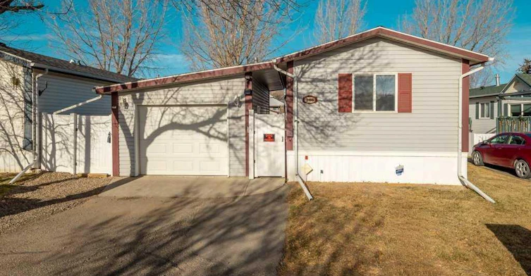 206 Station Boulevard, Coaldale, AB, T1M 1P5