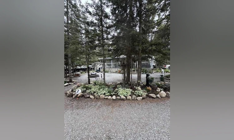 16 Timber Circle
