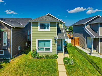 28 Martinview Road NE - 2