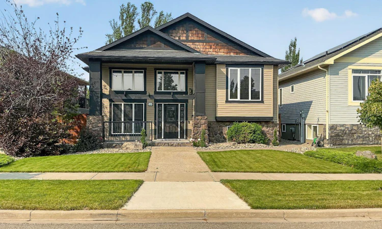250 Riverstone Boulevard W