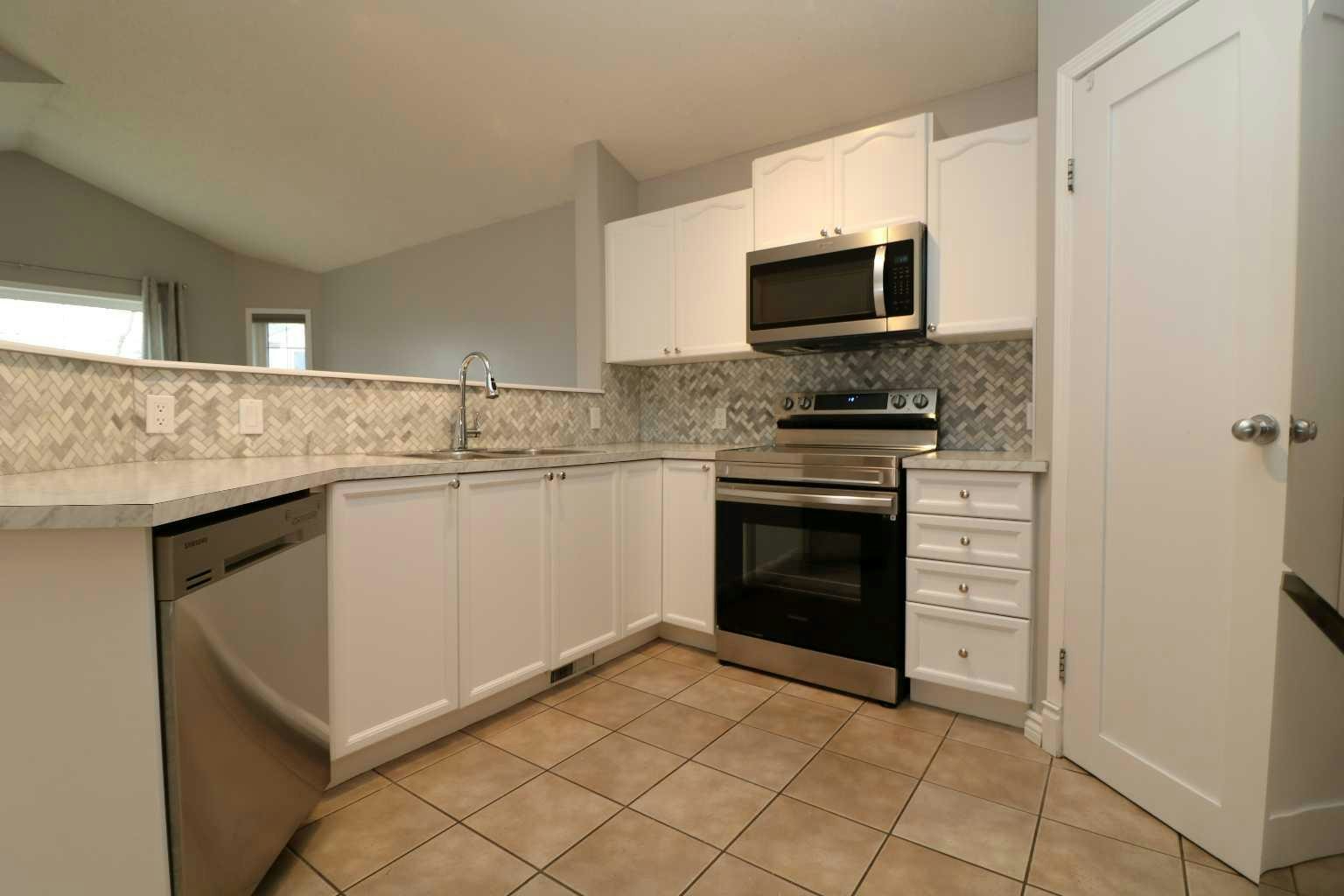 52 Mt Aberdeen Circle SE, Calgary, AB, T2Z 3H1 - 8