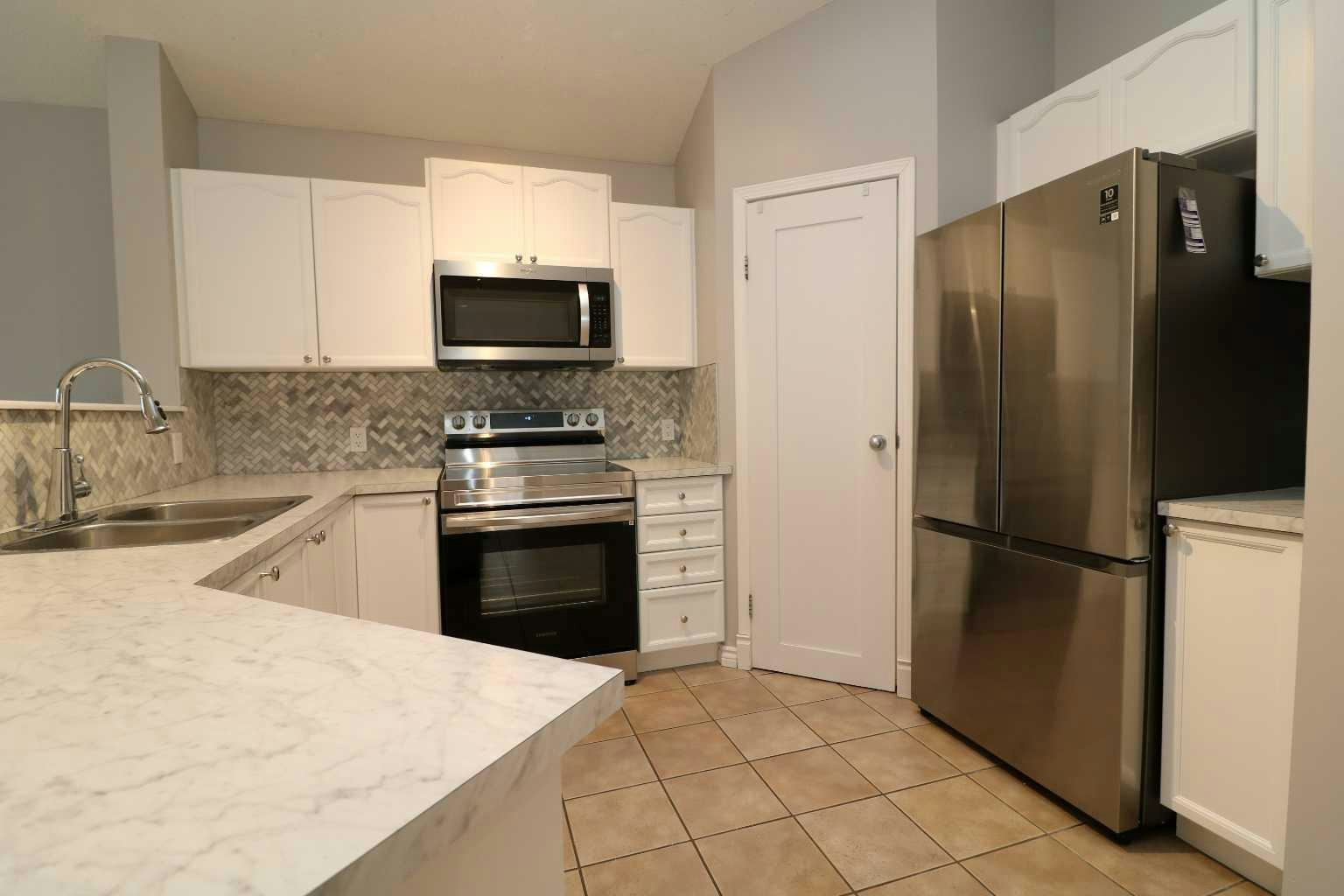 52 Mt Aberdeen Circle SE, Calgary, AB, T2Z 3H1 - 10