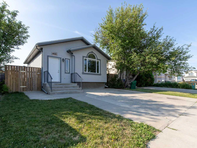 654 Blackfoot Terrace W, Lethbridge, AB, T1K 7X6 - 2