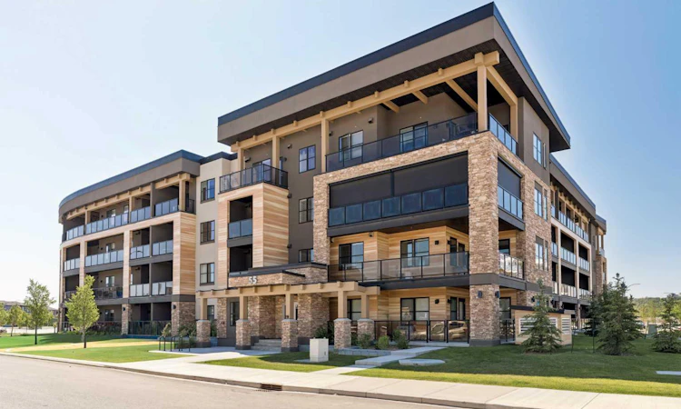 218-55 Wolf Hollow Crescent SE