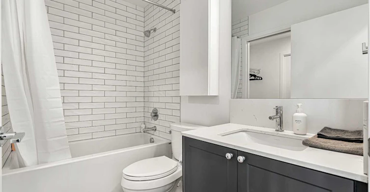 329 9a Street NW, Calgary, AB, T2N 1T7 - 10