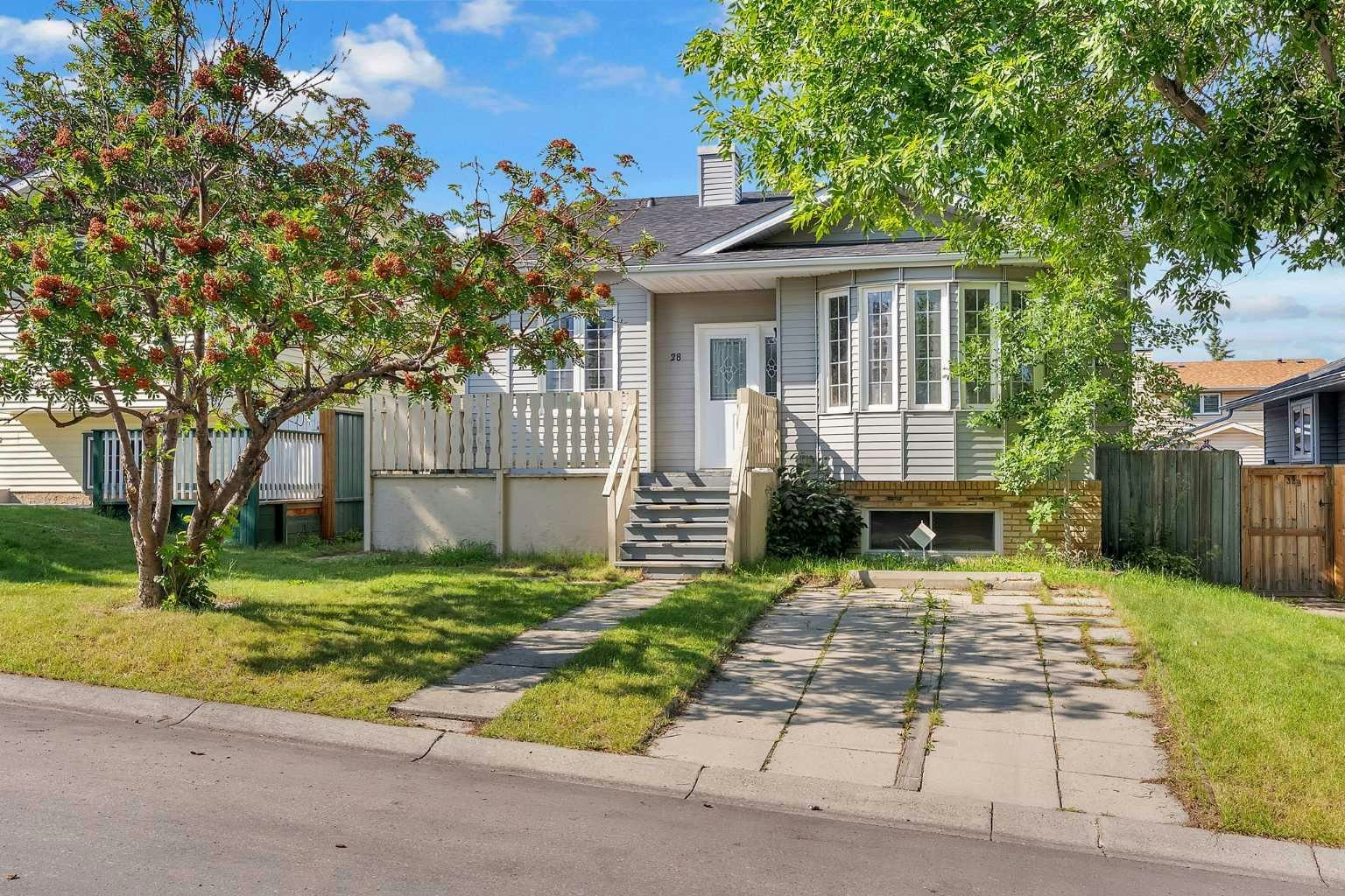 28 Macewan Meadow Link NW, Calgary, AB, T3K 3H4