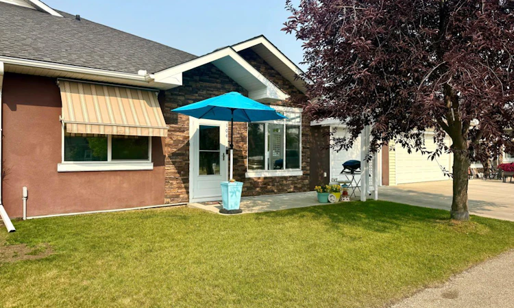 104 Sunvale Crescent NE