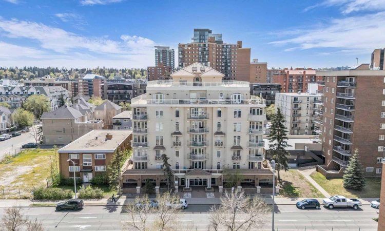 303-1315 12 Avenue SW