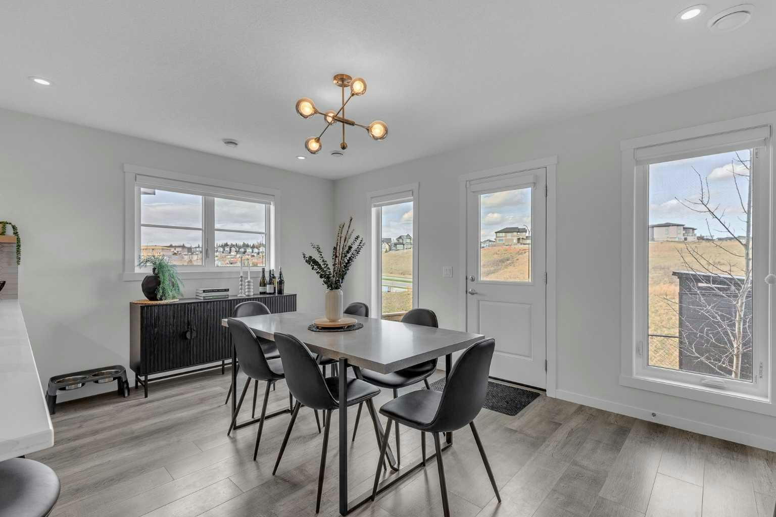302-260 Rowley Way NW, Calgary, AB, T3L 0H5 - 9