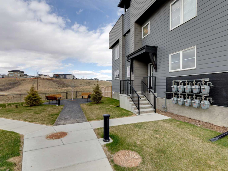 302-260 Rowley Way NW, Calgary, AB, T3L 0H5 - 3