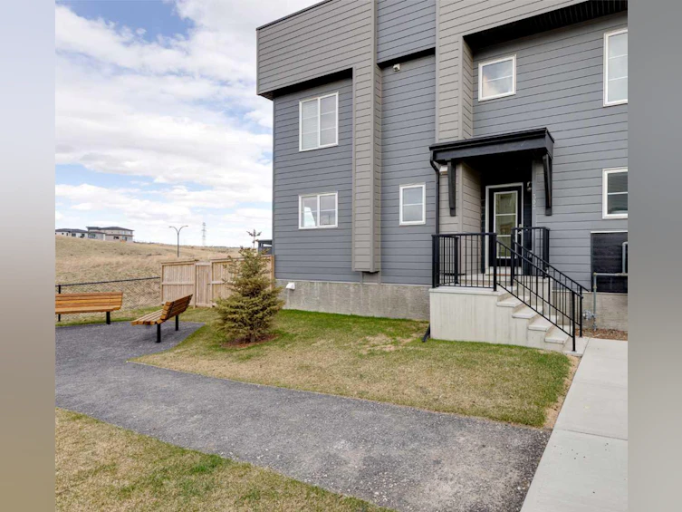 302-260 Rowley Way NW, Calgary, AB, T3L 0H5 - 2