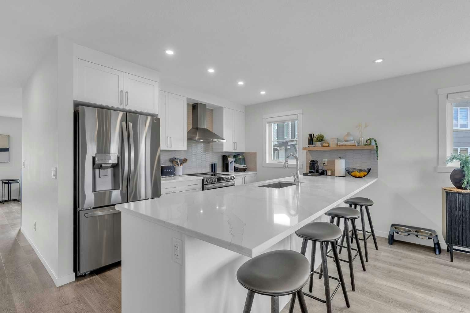 302-260 Rowley Way NW, Calgary, AB, T3L 0H5 - 7