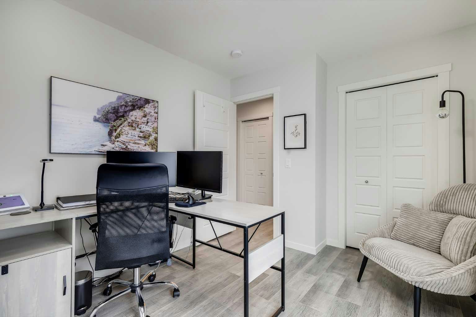 302-260 Rowley Way NW, Calgary, AB, T3L 0H5 - 17
