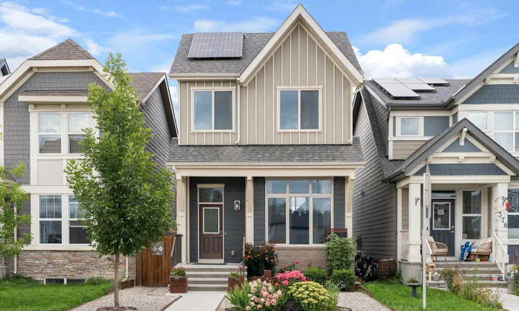 374 Magnolia Square SE