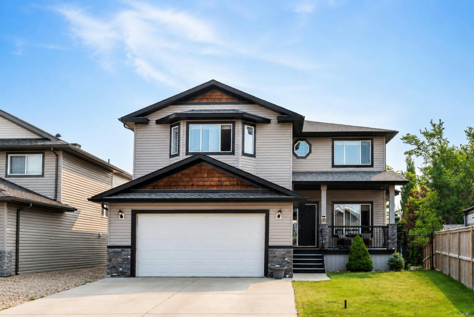 35 Hillcrest Boulevard, Strathmore, AB, T1P 1W9