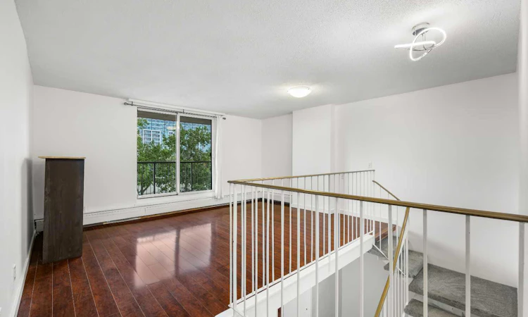 413-4944 Dalton Drive NW
