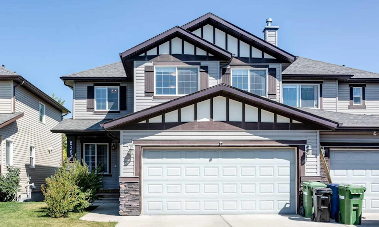 2363 Baywater Crescent SW