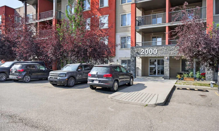 2403-403 Mackenzie Way SW
