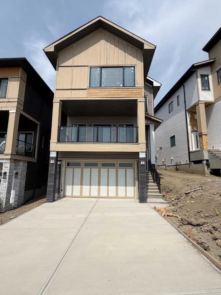 39 Heritage Ridge, Cochrane, AB, T4C 3L2