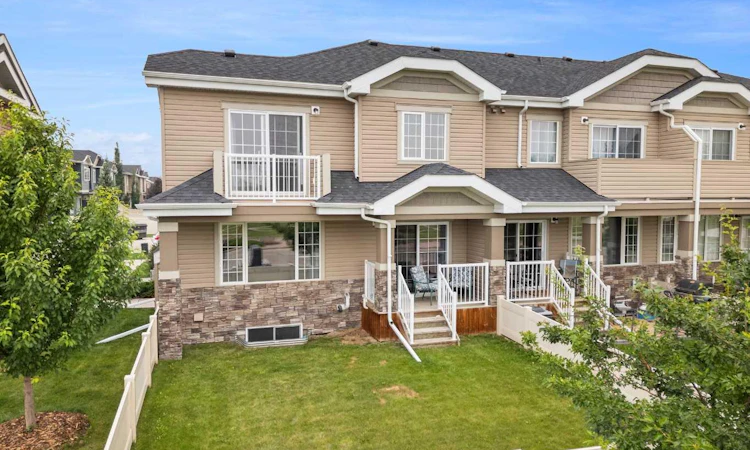 19 Golden Crescent