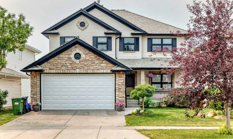 311 Rocky Ridge Drive NW