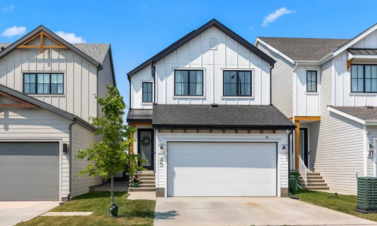 45 Savoy Landing SE