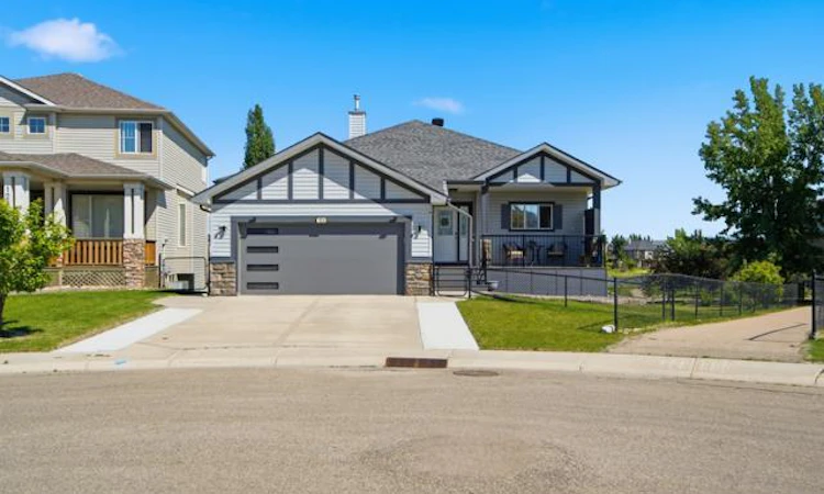 124 West Creek Glen