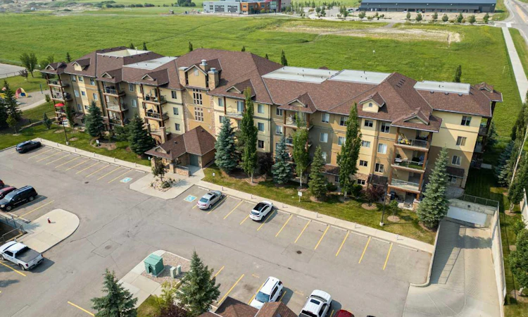 4203-92 Crystal Shores Road
